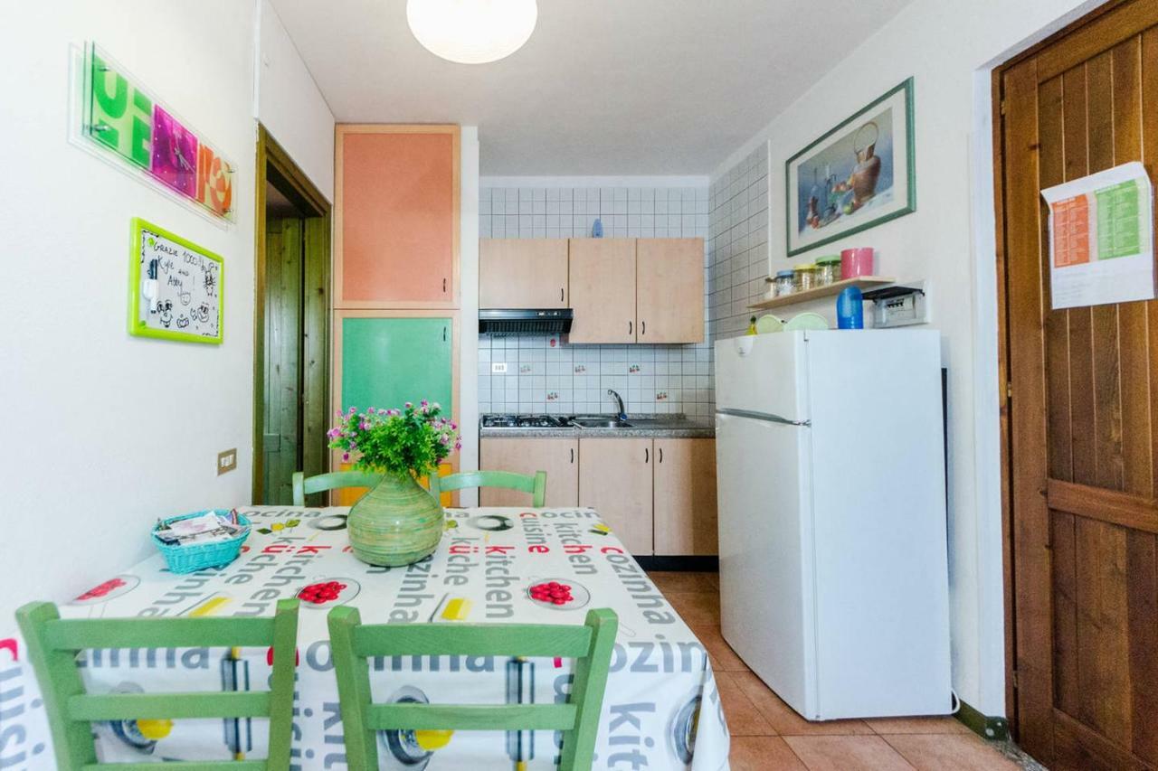 Casa Vacanze Pas ซานตา เตเรซา กัลลูรา ภายนอก รูปภาพ