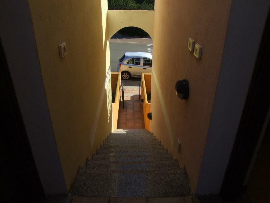 Casa Vacanze Pas ซานตา เตเรซา กัลลูรา ภายนอก รูปภาพ